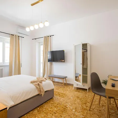 Appartement R&r-tuscolana Spacious Front Of The Subway *