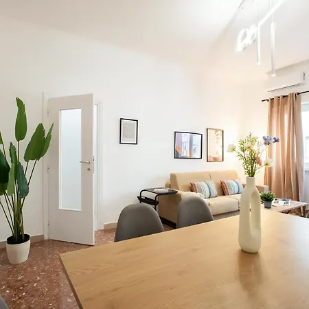 Appartement R&r-tuscolana Spacious Front Of The Subway